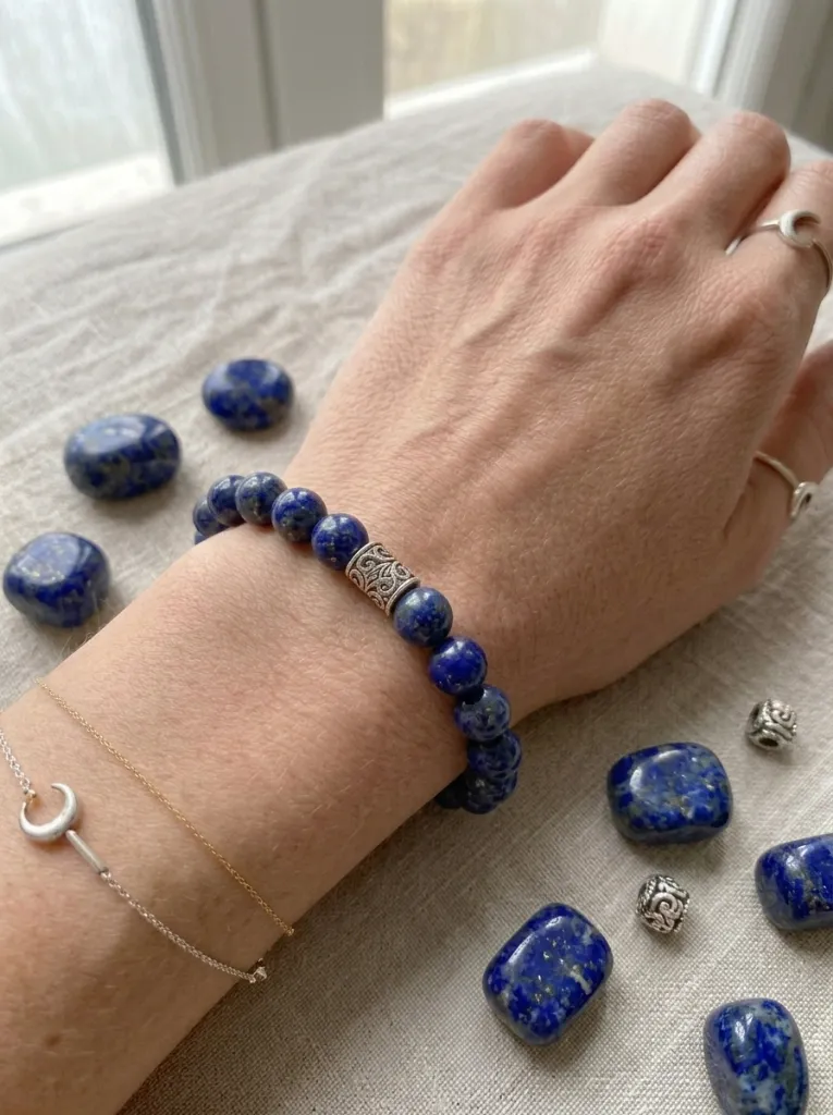 bracelet lapis lazuli poigné.webp