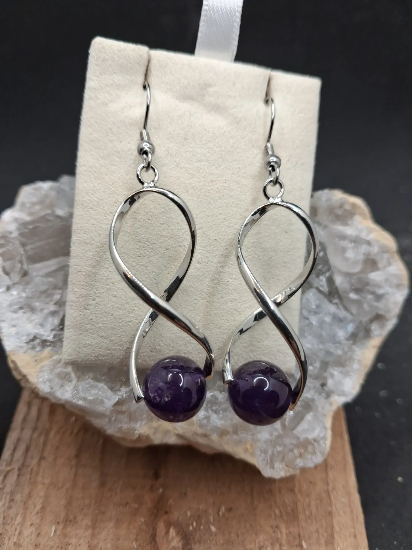 Boucles d'Oreilles en Améthyste Torsadées