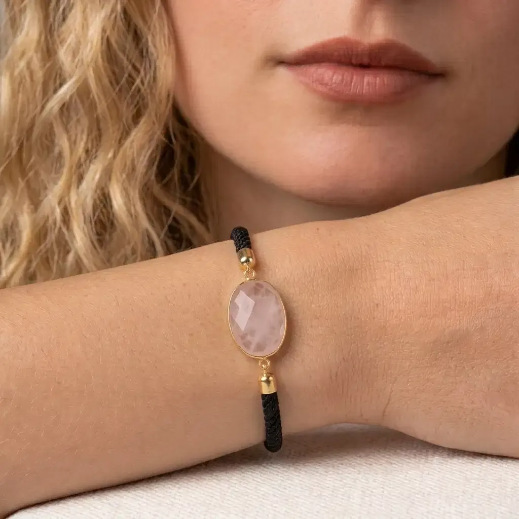 bracelet_corde_quartz_rose_ovale.webp