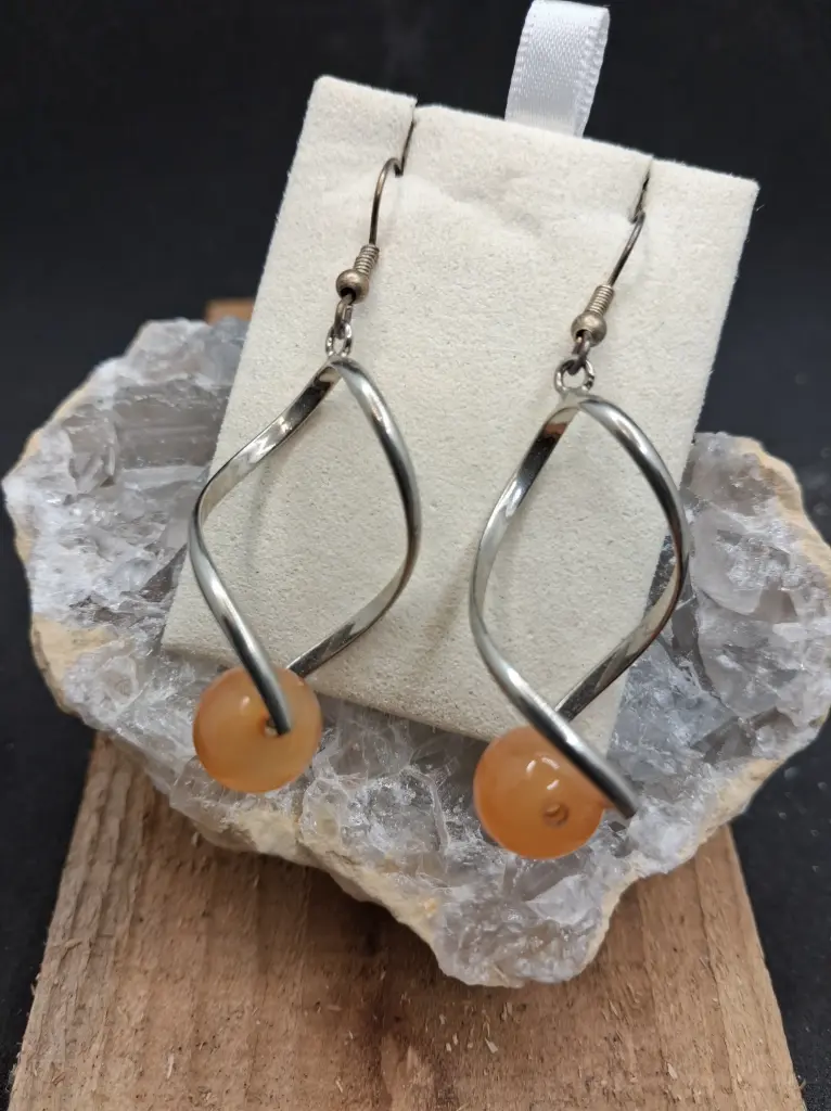 Boucles d'Oreilles en Cornaline Torsadées